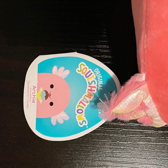 Squishmallow Archie the axoloti - Picture 2 of 3
